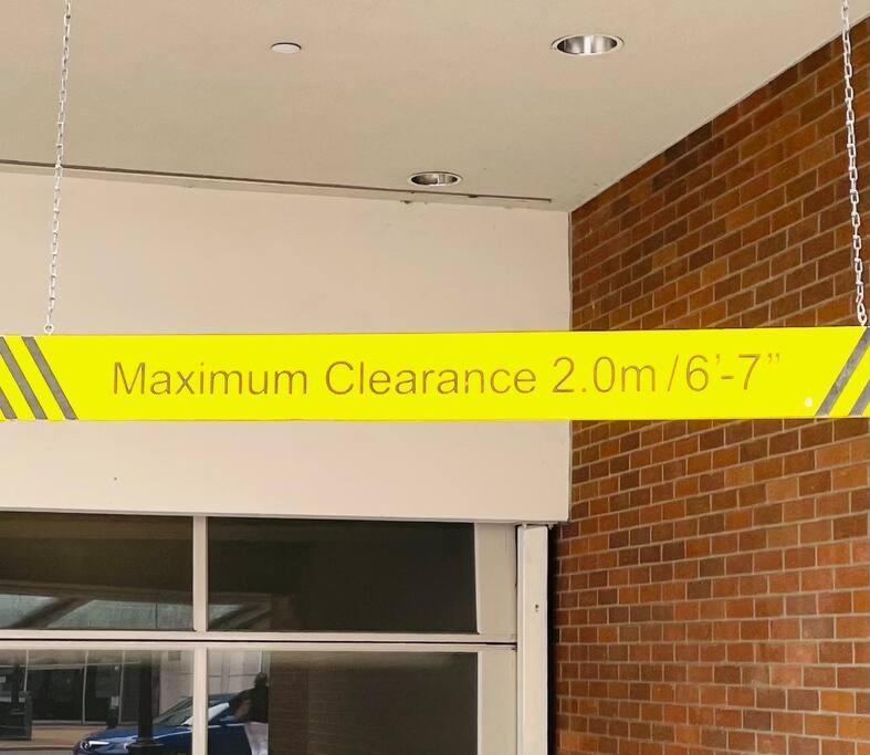 Lovely Downtown 2 Bedroom Condo With Free Parking Victoria Exterior photo